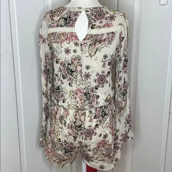 C&V CHELSEA & VIOLET•ROMPER - Picture 5 of 11